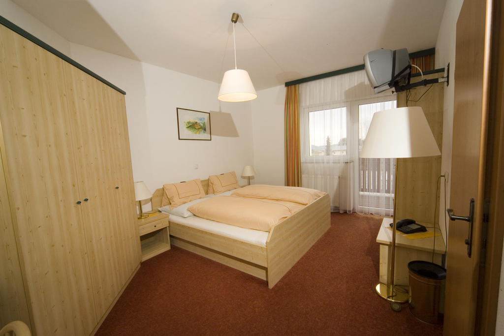 Hotel Der Dorfwirt Rechberg Habitación foto